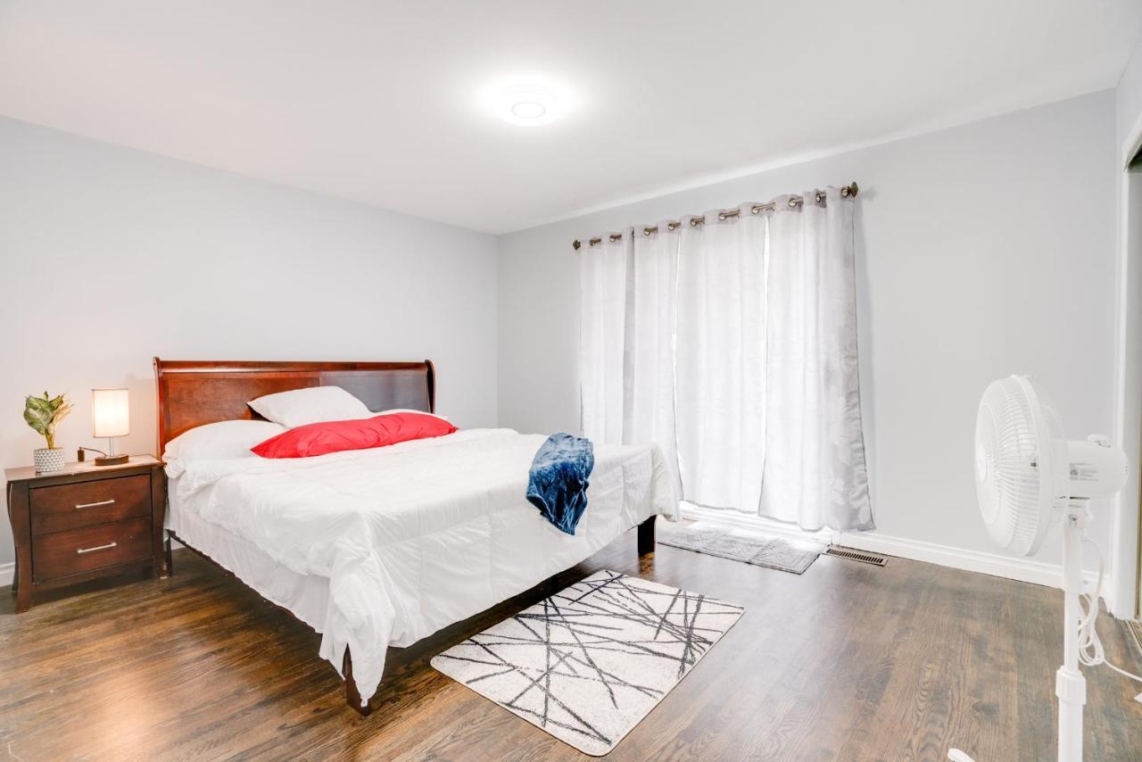 Furnished Family Home Near Toronto - Great Location Game Room - Backyard - Parking & Self Checkin Pickering Esterno foto