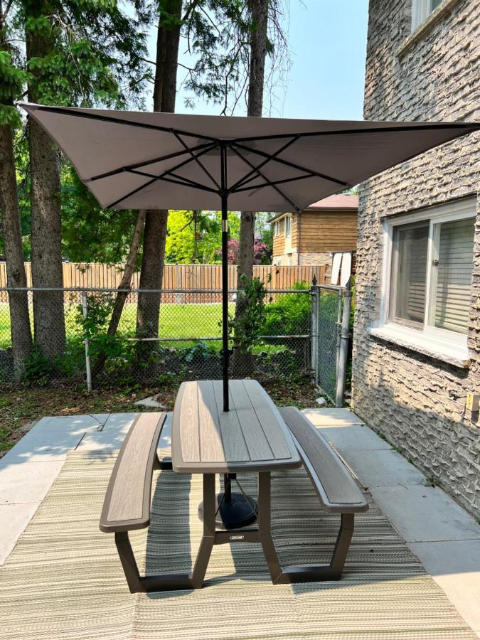 Furnished Family Home Near Toronto - Great Location Game Room - Backyard - Parking & Self Checkin Pickering Esterno foto
